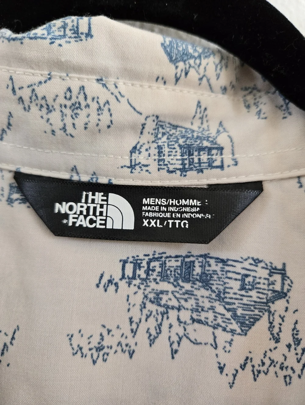 The North Face Short-Sleeve Cream Shirt with Blue Cabin Sketch Print Size XXL